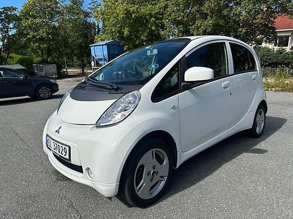 Mitsubishi i-Miev 4 of 18