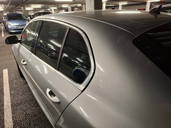 Skoda Superb 14 of 28