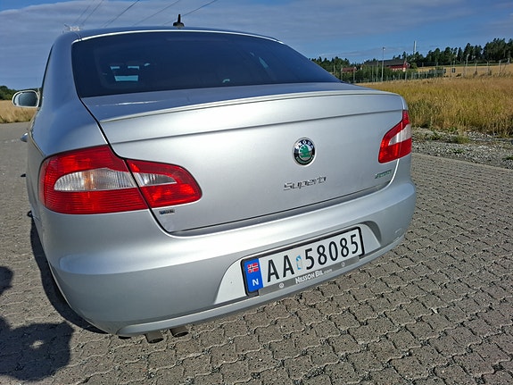 Skoda Superb 4 of 28
