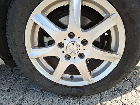 Skoda Superb 17 of 28
