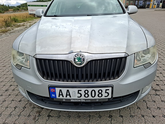 Skoda Superb 8 of 28