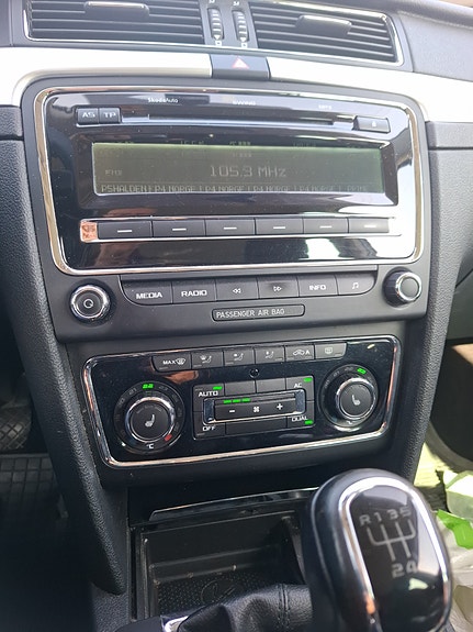Skoda Superb 16 of 28