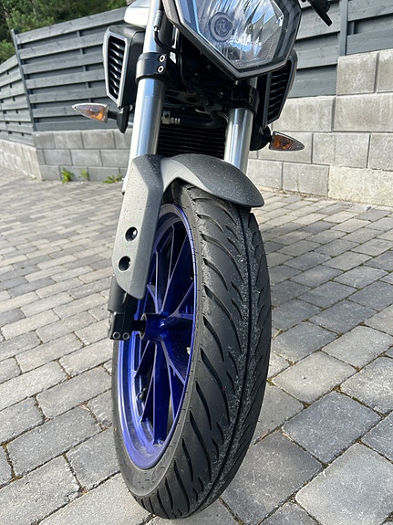 Yamaha MT-125 5 of 11