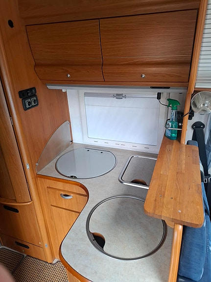 Hymer 5 of 12