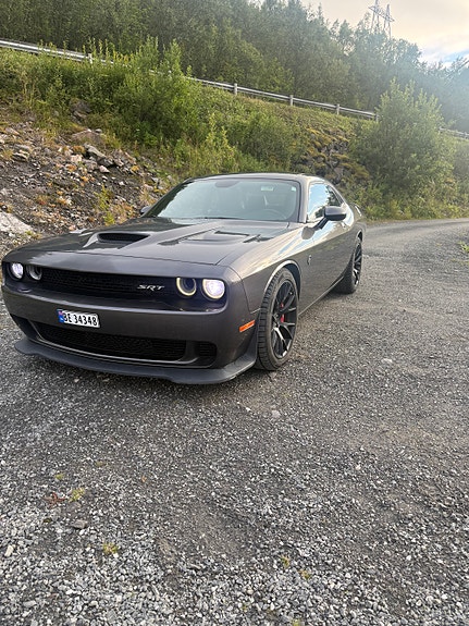 Dodge Challenger 7 of 17