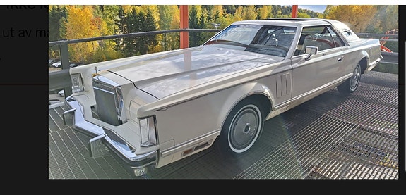Lincoln Continental 4 of 10