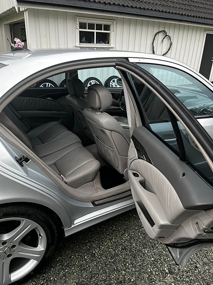 Mercedes-Benz E220 d 7 of 14