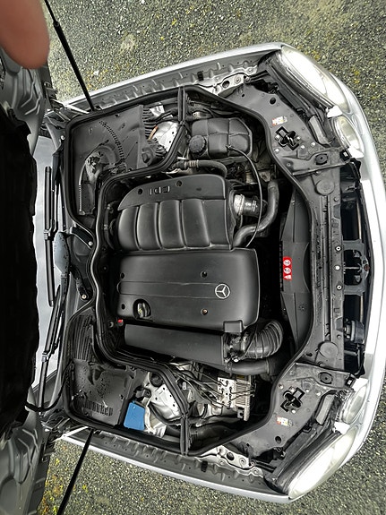 Mercedes-Benz E220 d 13 of 14
