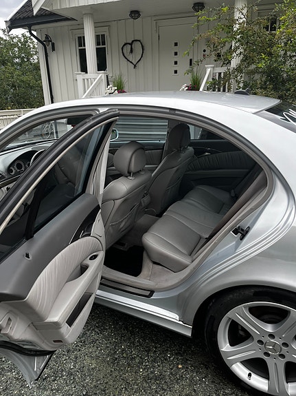 Mercedes-Benz E220 d 10 of 14
