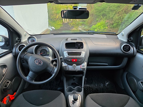 Toyota Aygo 5 of 8
