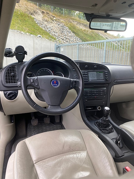 Saab 9-3 12 of 29