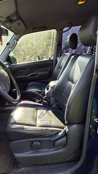 Toyota Land Cruiser 17 of 18