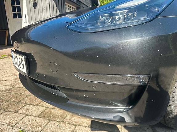 Tesla Model 3 21 of 24
