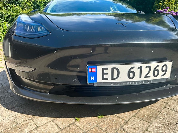 Tesla Model 3 19 of 24