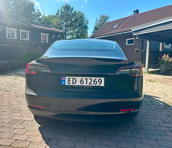 Tesla Model 3 6 of 24
