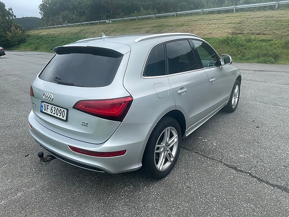 Audi Q5 4 of 25