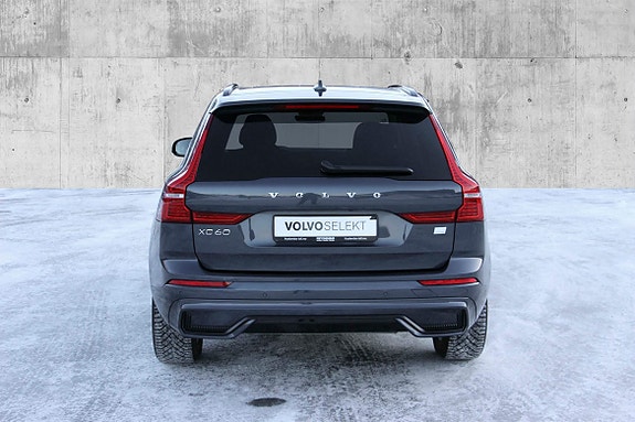 Volvo XC60 6 of 30