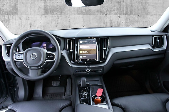 Volvo XC60 21 of 30