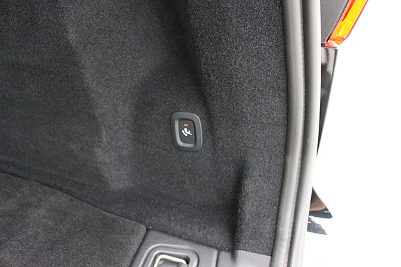 Volvo XC60 18 of 30