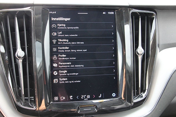 Volvo XC60 27 of 30