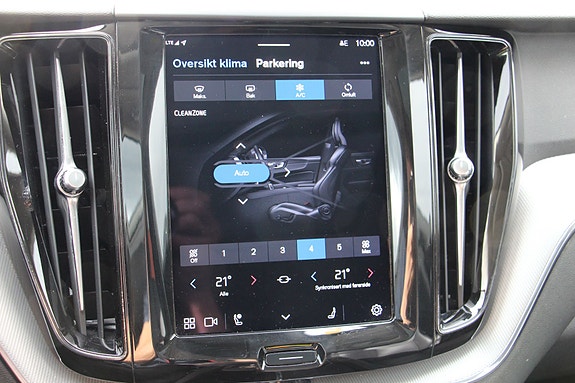 Volvo XC60 29 of 30
