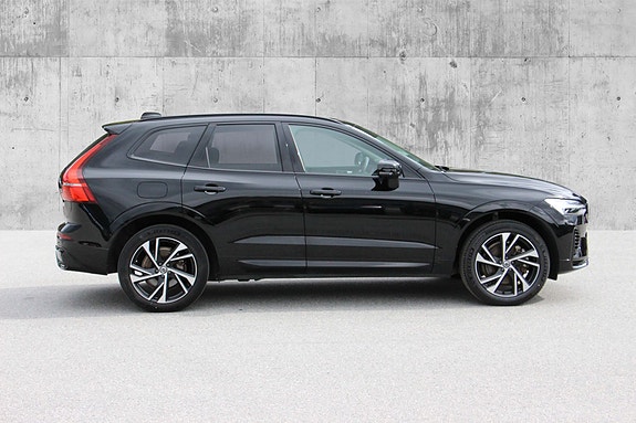 Volvo XC60 8 of 30