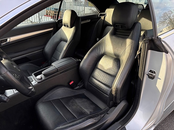 Mercedes-Benz E220 22 of 25