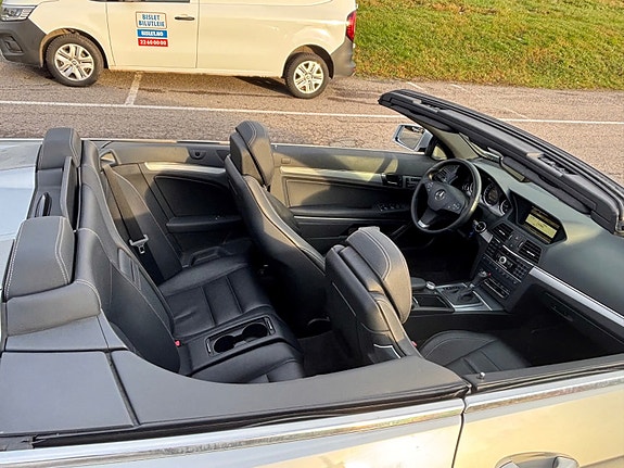 Mercedes-Benz E220 19 of 25