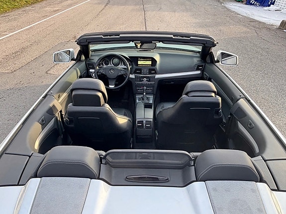 Mercedes-Benz E220 20 of 25
