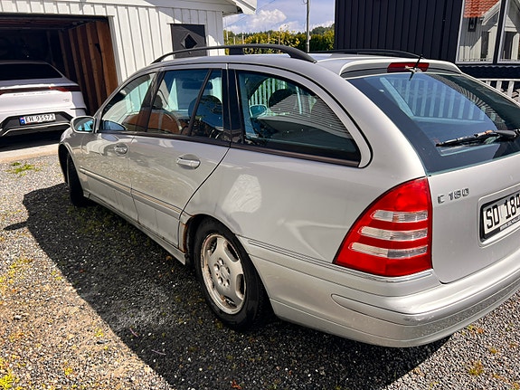 Mercedes-Benz C180 5 of 18