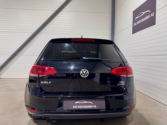 Volkswagen Golf VII 7 of 30
