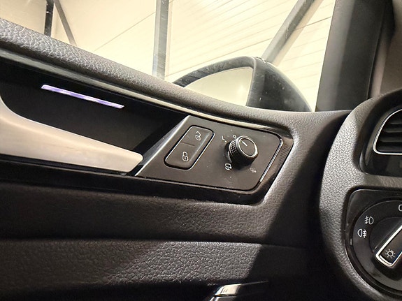 Volkswagen Golf VII 20 of 30