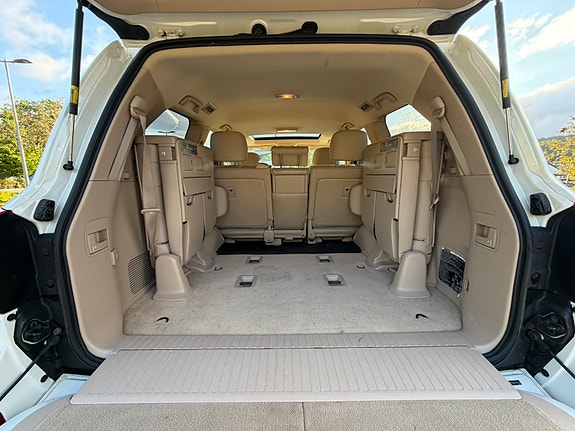 Toyota Land Cruiser 13 of 24