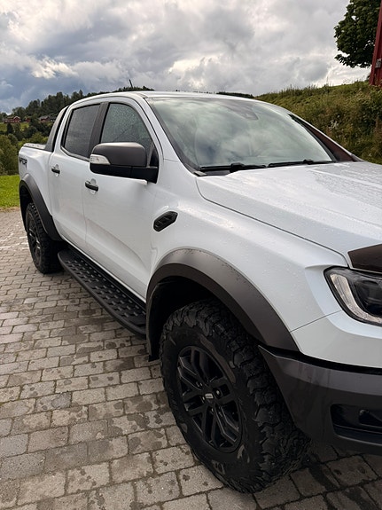 Ford Ranger Raptor 4 of 30