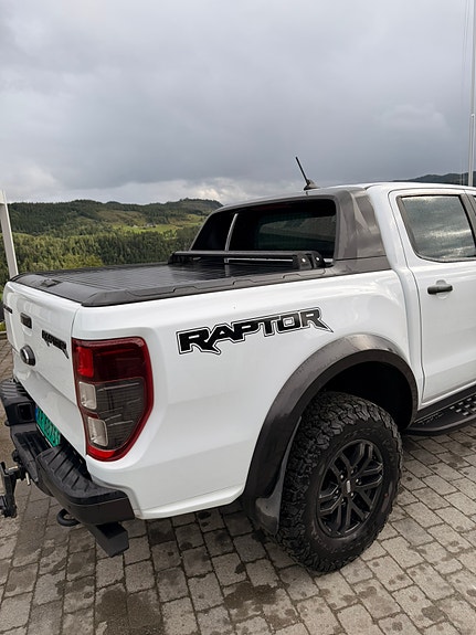 Ford Ranger Raptor 9 of 30