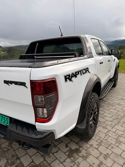 Ford Ranger Raptor 10 of 30