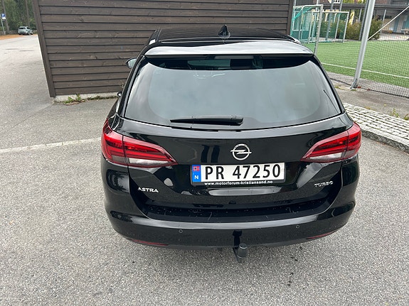 Opel Astra 3 of 24