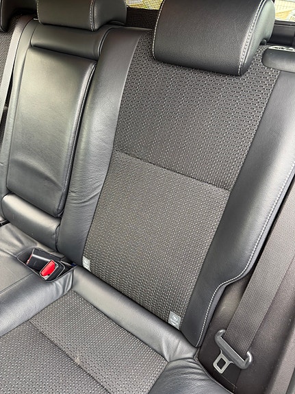 Toyota Auris 13 of 23