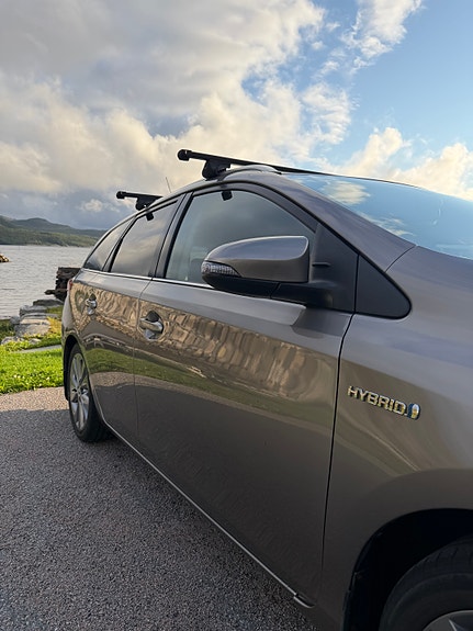 Toyota Auris 4 of 23
