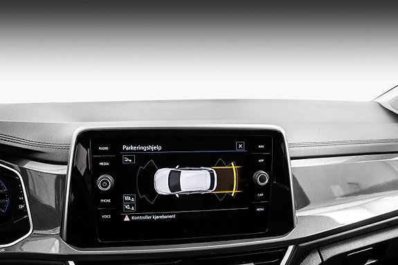 Volkswagen T-Roc 19 of 30