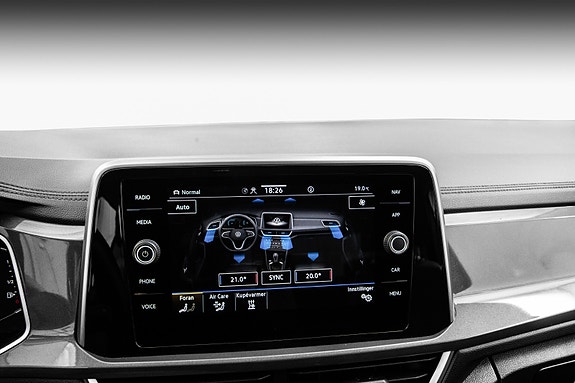 Volkswagen T-Roc 28 of 30