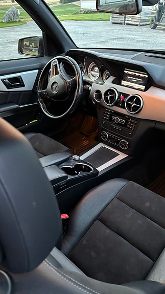 Mercedes-Benz GLK220 16 of 20
