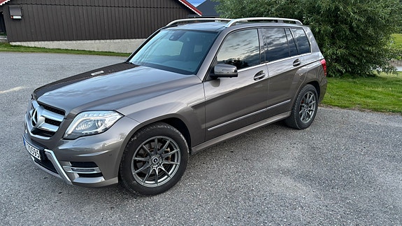 Mercedes-Benz GLK220 9 of 20