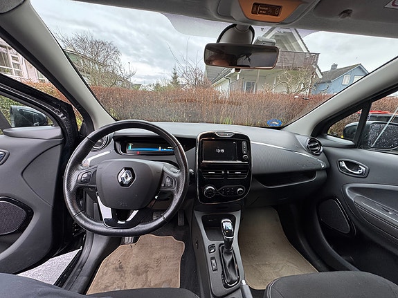 Renault Zoe 11 of 21