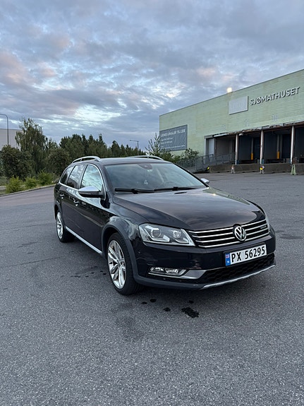 Volkswagen Passat 3 of 15