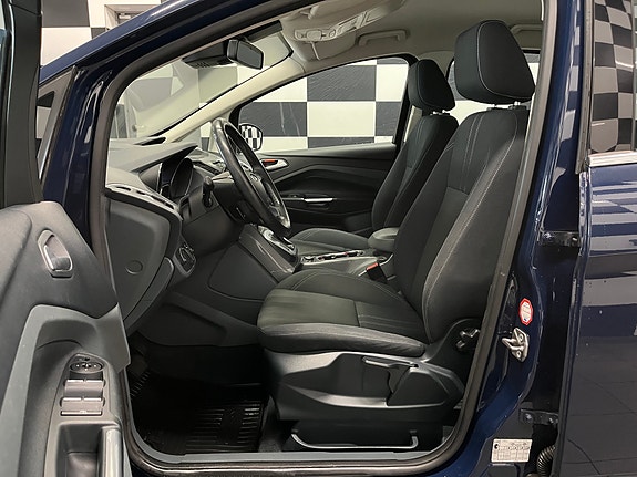 Ford C-Max 17 of 30