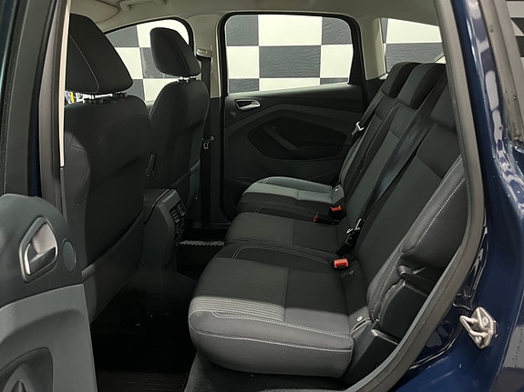 Ford C-Max 21 of 30