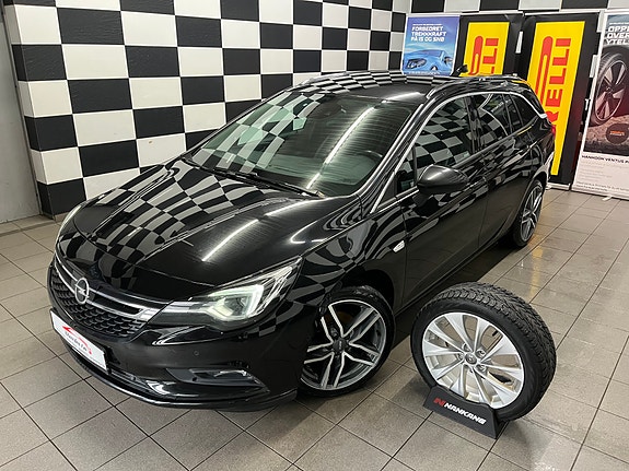 Opel Astra 2 of 30