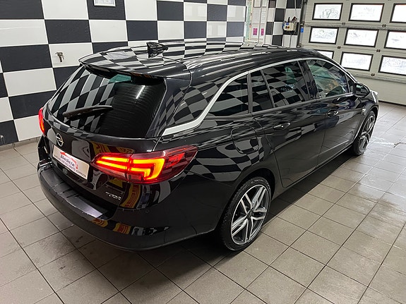 Opel Astra 8 of 30