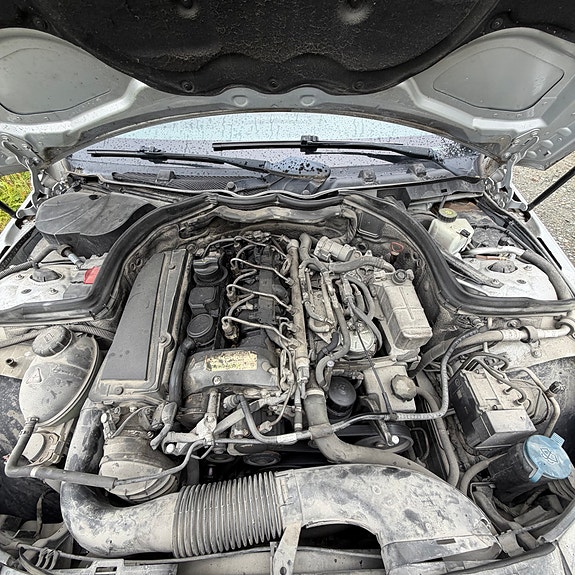 Mercedes-Benz C200 d 14 of 14
